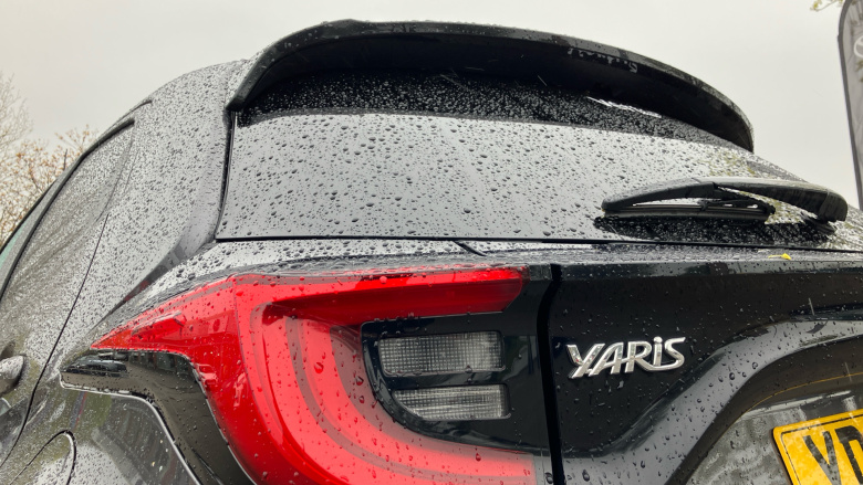 Toyota Yaris 1.5 Hybrid Design 5dr CVT Hybrid Hatchback